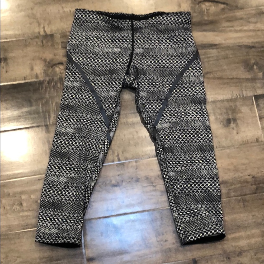 Nike Capri Leggings Reflective size small